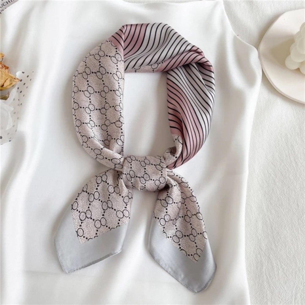 SPRING SALE  💐 beautiful pink scarf on SALE